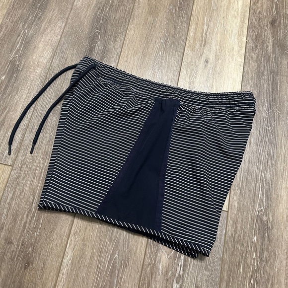 🛍️ Tangerine blue & with strapped shorts Size L excellent condition - Picture 2 of 5